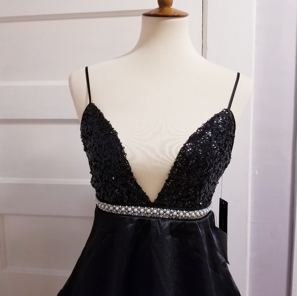 NWT Lulus Black Sequin Tiered Satin Mini Dress, Size XS - Picture 6 of 15